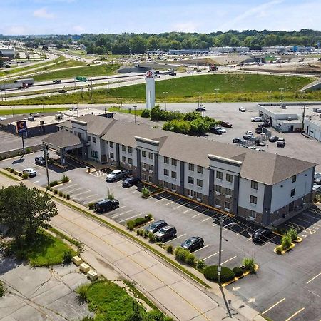 Comfort Inn & Suites St Louis-เฮเซลวูด ภายนอก รูปภาพ