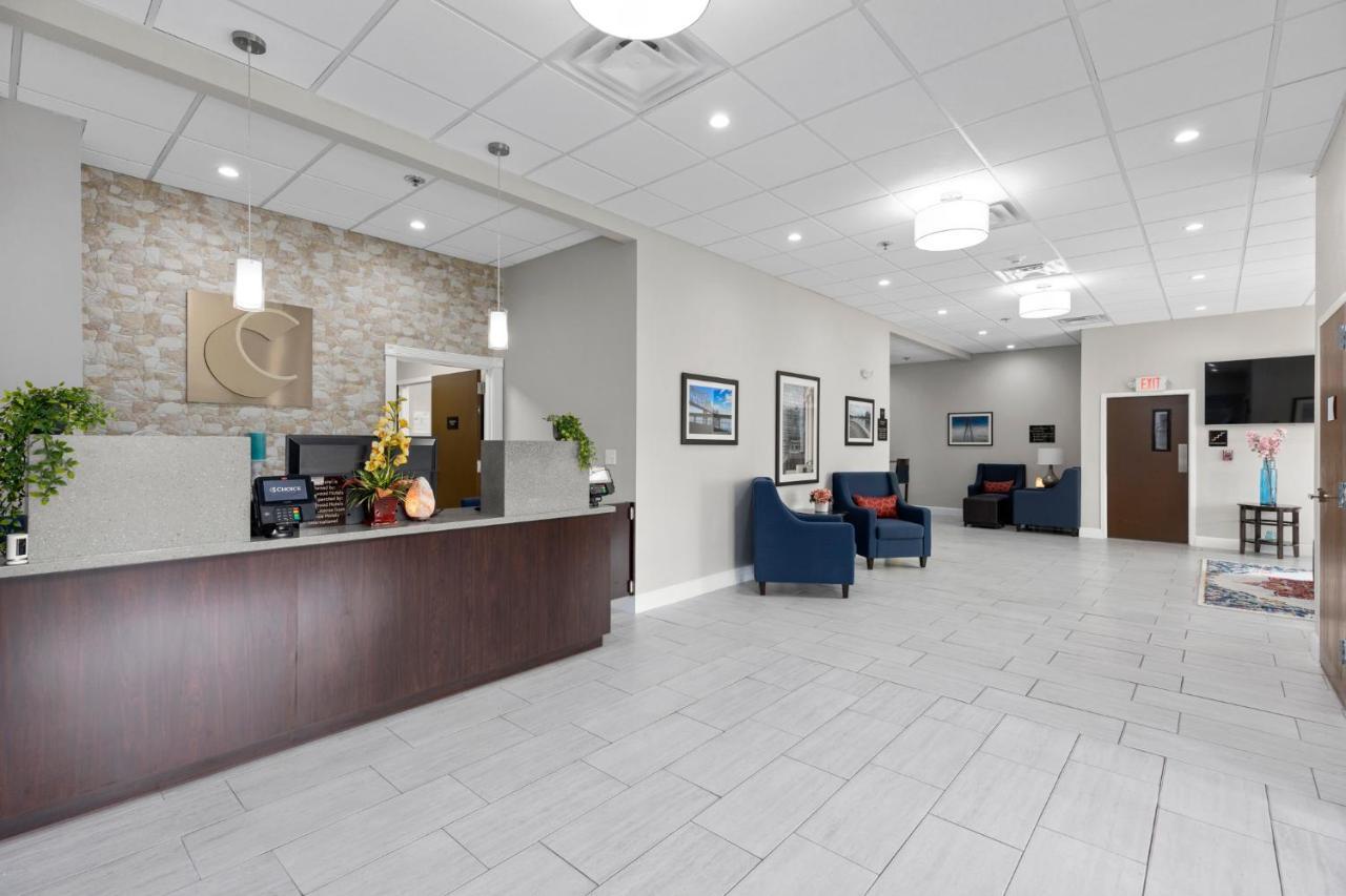 Comfort Inn & Suites St Louis-เฮเซลวูด ภายนอก รูปภาพ